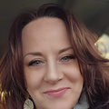 Keri C. Dental Receptionist / Front Desk and Dental Assistant