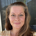 Daphne M. Dental Receptionist / Front Desk and Dental Assistant